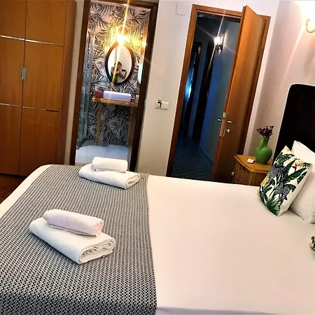 Smyrna Uzuncarsi Kaş